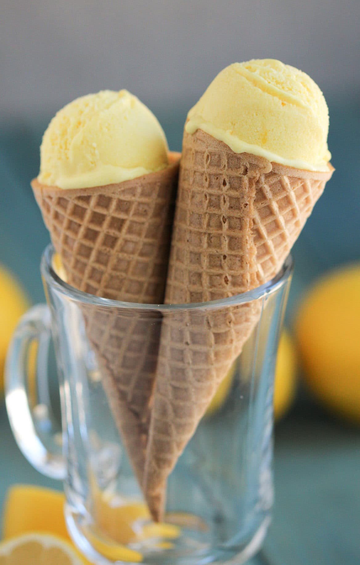 Healthy Boozy Limoncello Frozen Yogurt