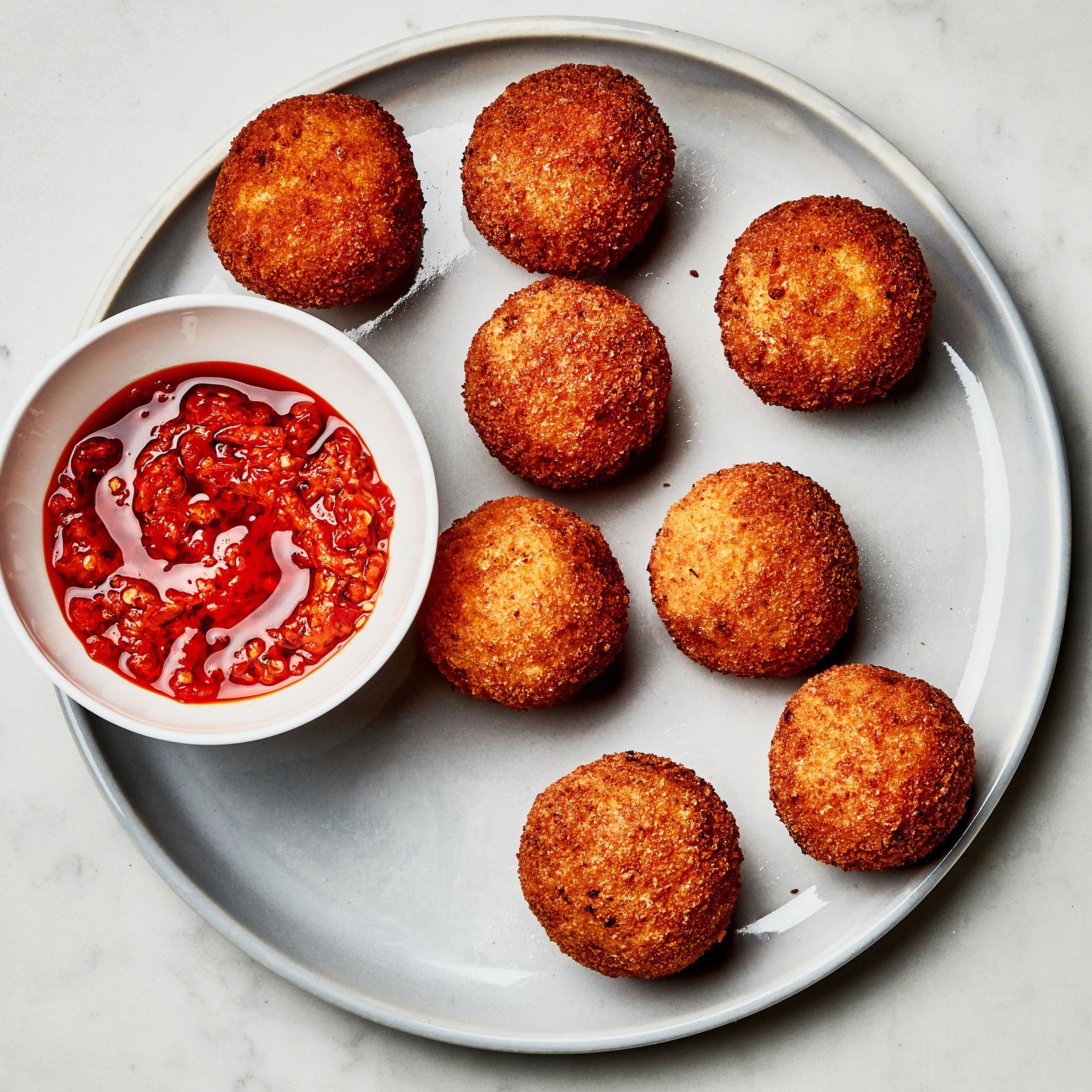 Arancini (Stuffed Italian Rice Balls)